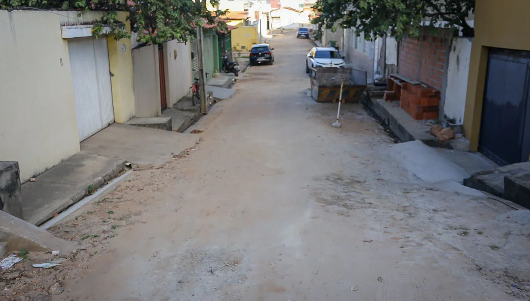 Rua Enfermeira Mundoca, no Bairro Cabral