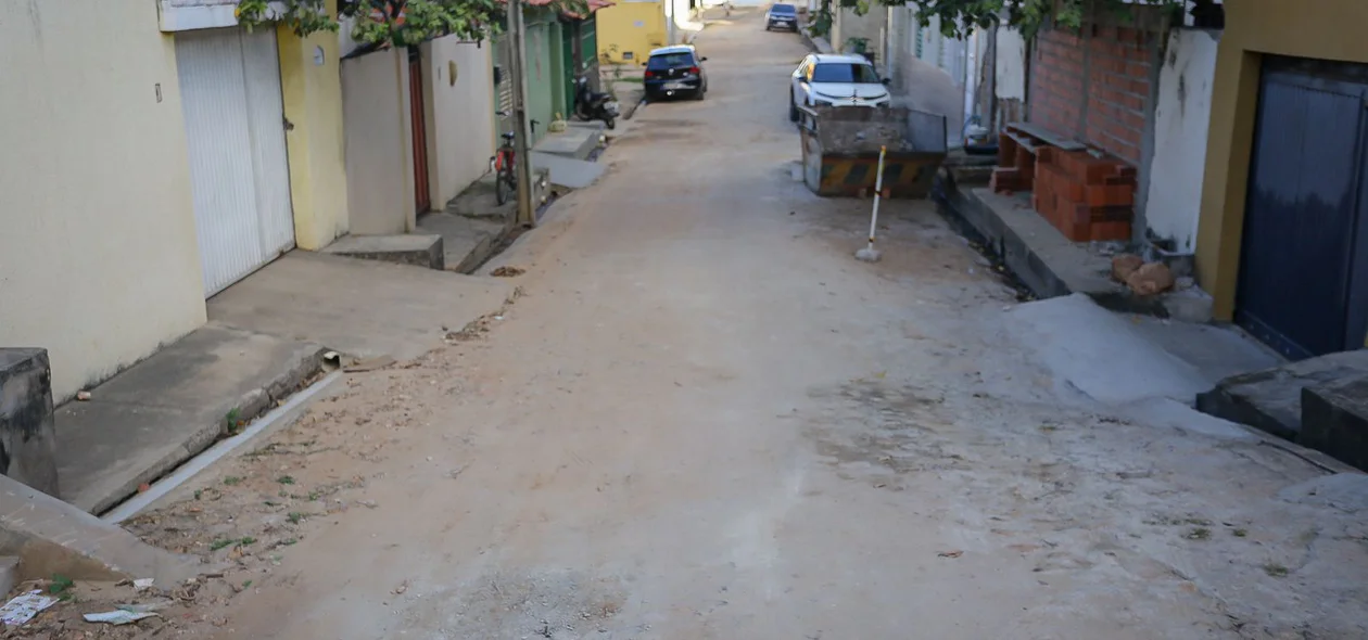 Rua Enfermeira Mundoca, no Bairro Cabral
