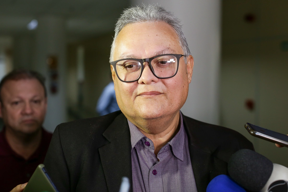 Secretário de Finanças o Município, Admilson Brasil