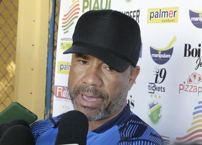Sérgio Soares, técnico do Altos