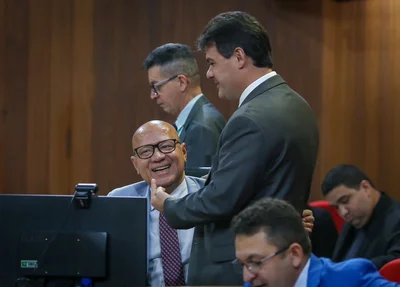 Severo Eulálio (MDB) e Franzé Silva (PT) conversando