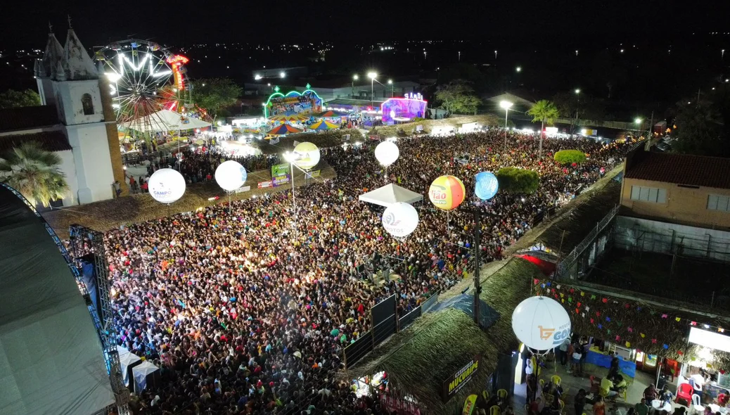Show do Desejo de Menina lotou o Festejo de Santo Antônio em Campo Maior