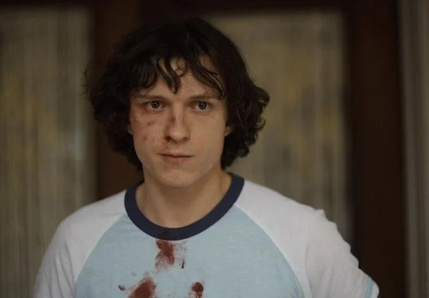 Tom Holland interpreta um homem com transtorno dissociativo de identidade