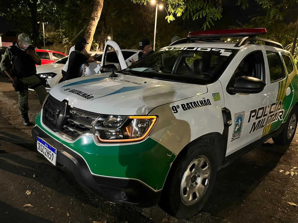 Viatura no local