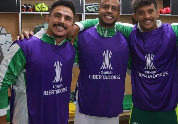 William, Mayke e Gustavo Scarpa, ex-companheiros de palmeiras.