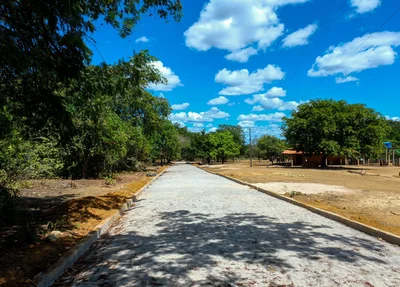 7.000 metros quadrados de calçamento