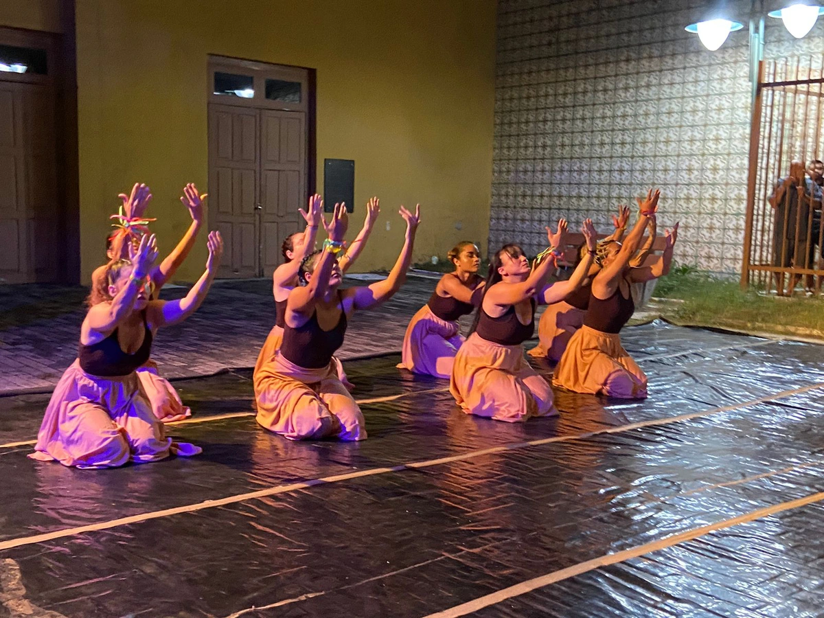 A dança foi o destaque da noite, com coreografias elaboradas e performances