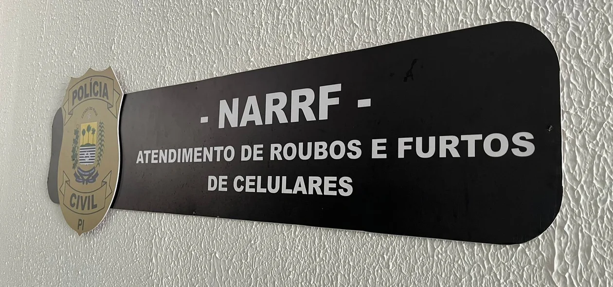 A entrega dos aparelhos foi feita na sede do Núcleo de Apoio à Repressão de Roubos e Furtos de Aparelhos Eletrônicos