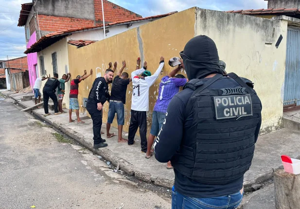 Ação dos policiais da DEPRE