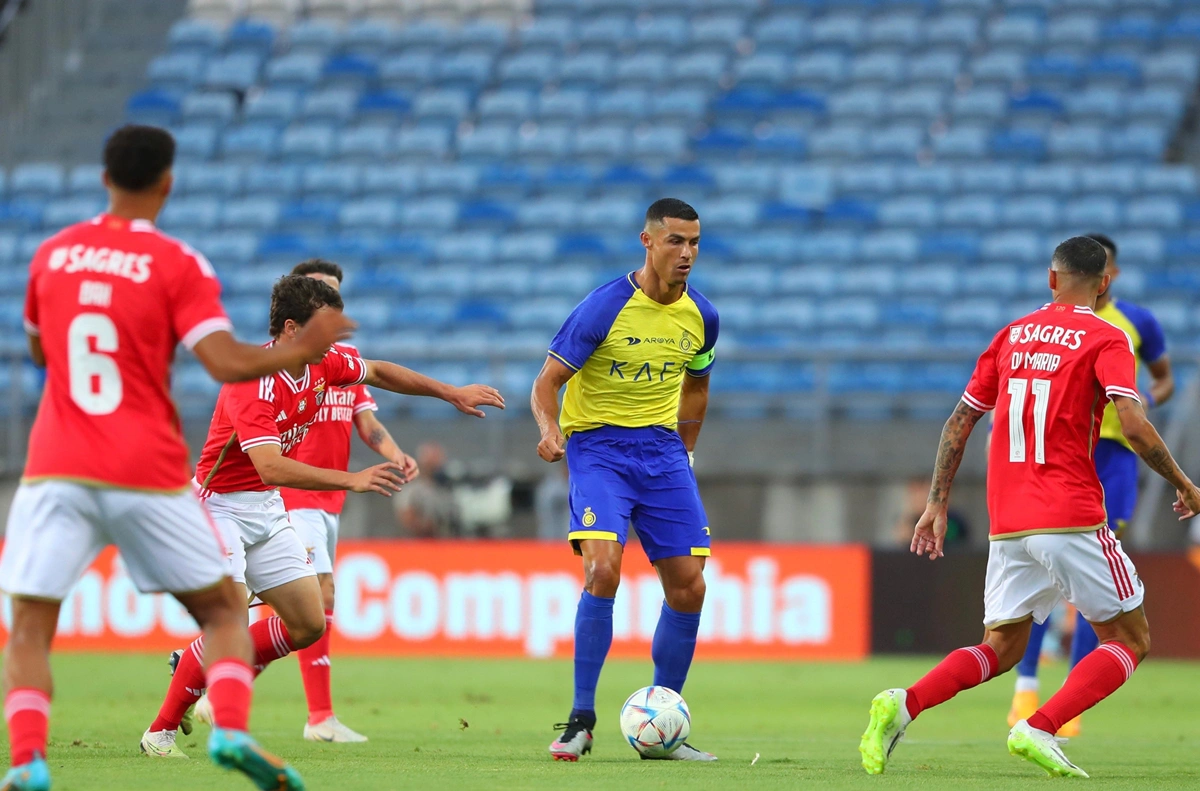 Al-Nassr sofreu goleada de 4 a 1 do Benfica