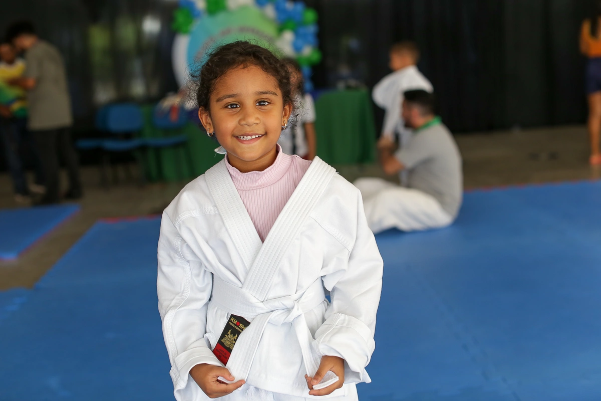 Aluna do projeto com novo kimono