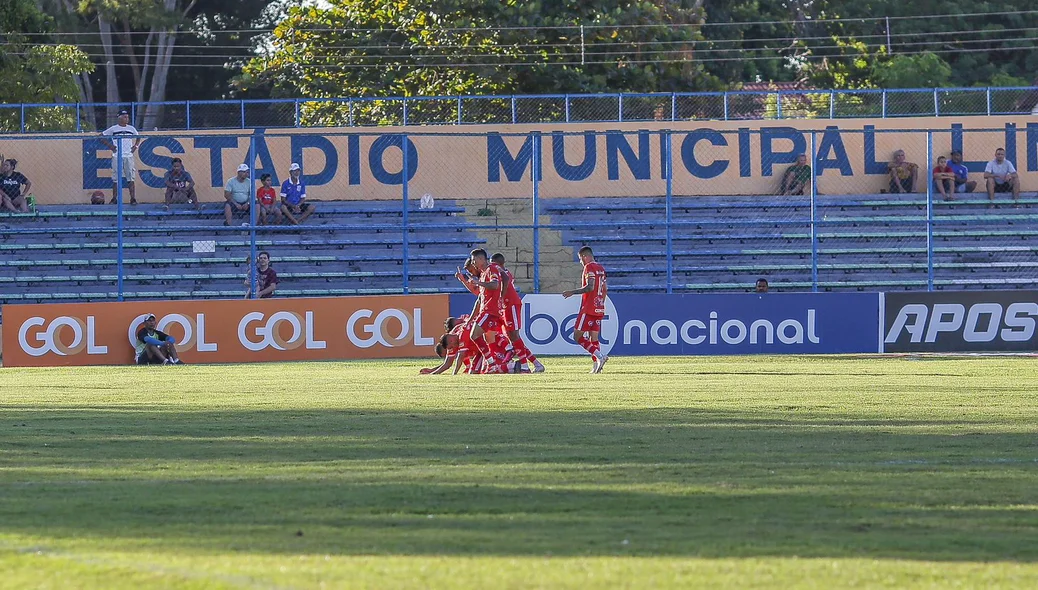 América-RN abriu o placar contra o Altos no estádio Lindolfo Monteiro