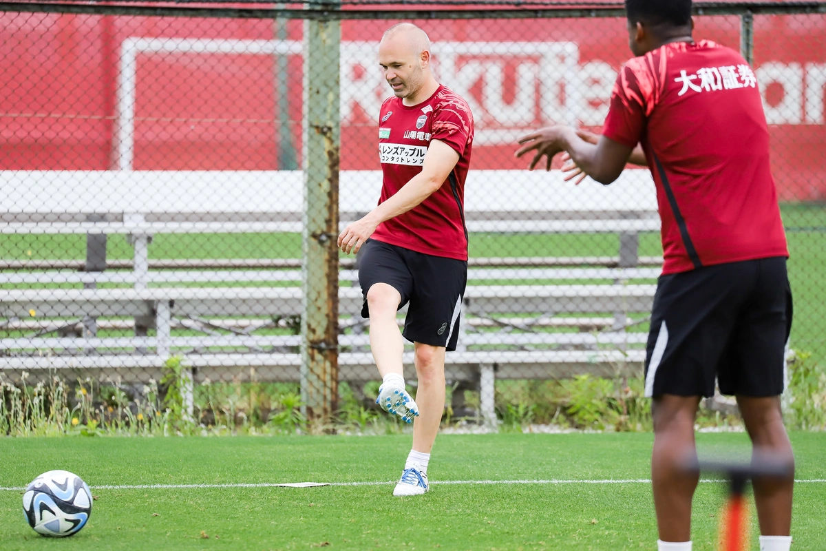 Andrés Iniesta em treinamento no Vissel Kobe