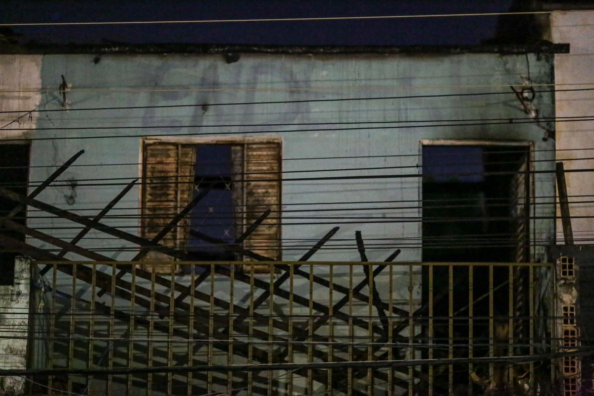 Apartamento ficou completamente destruído na Vila Irmã Dulce