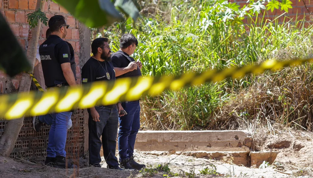 Área foi isolada para a chegada da perícia