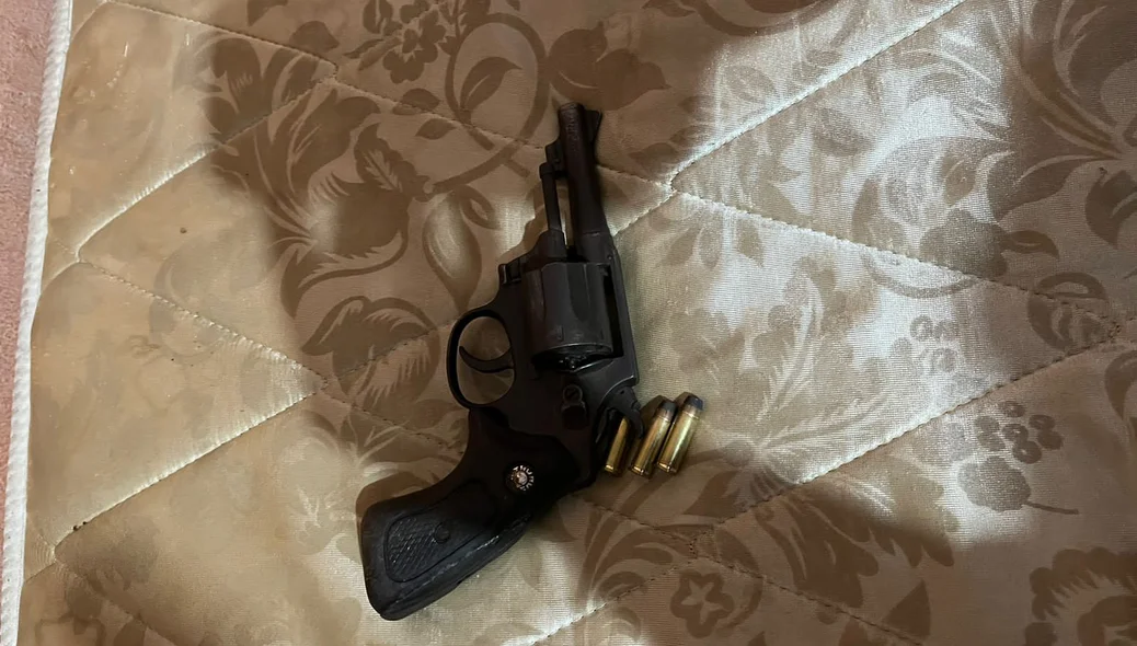 Arma de fogo apreendida pelo DRACO