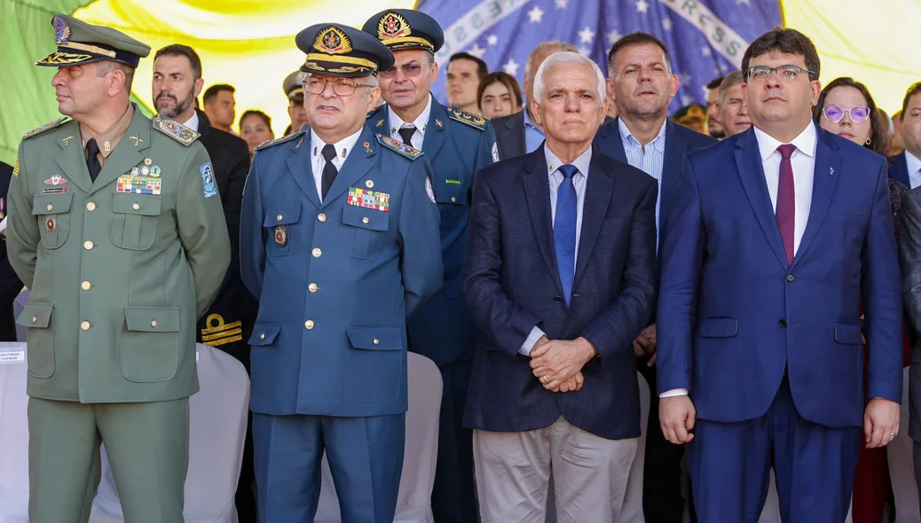 Autoridades presentes no evento