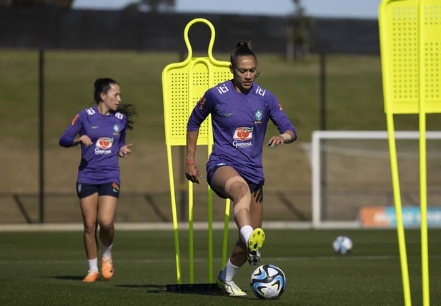 Brasil realiza treino após jogo contra Panamá