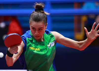 Bruna Takahashi perde para melhor do mundo e é eliminada do WTT
