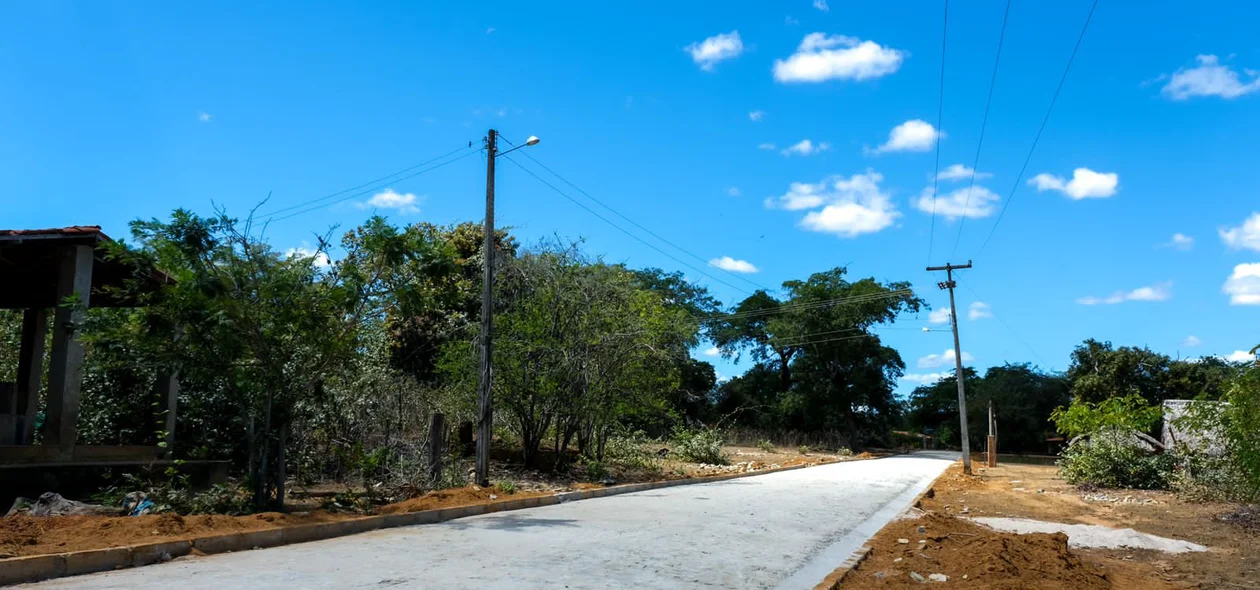 Calçamento vai beneficiar moradores e vai melhor a locomoção