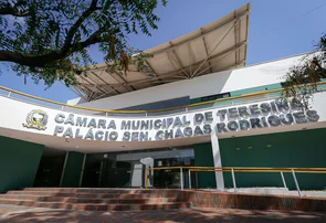 Câmara de Teresina aprova em 2ª votação projeto que restringe uso de banheiros femininos por mulheres trans