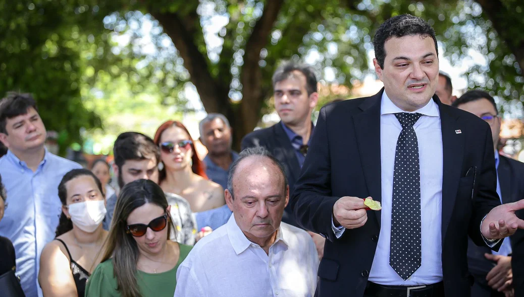 Celso Barros Neto se despede de avô nesta terça-feira em Teresina
