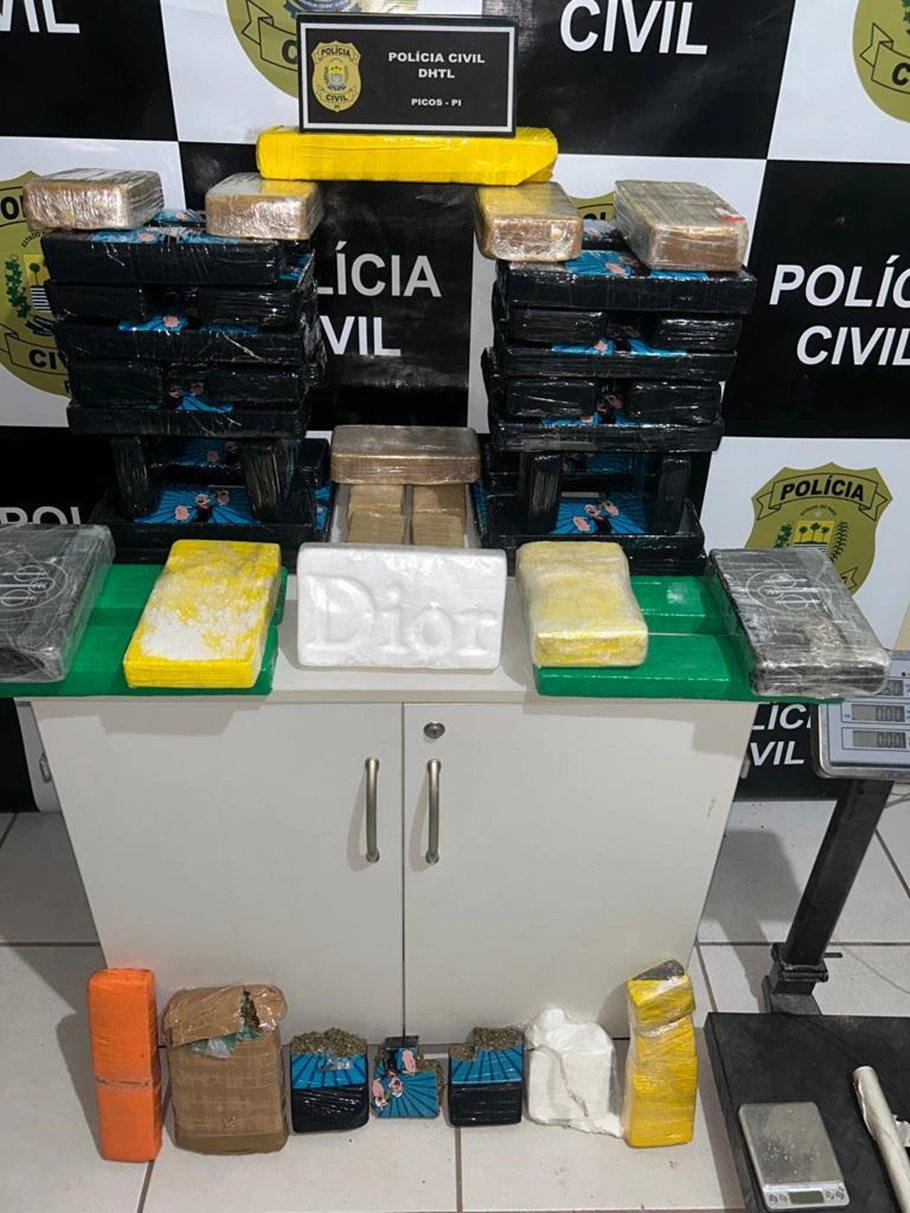 Cerca de meio milhão de reais apreendido em drogas durante operação em Picos