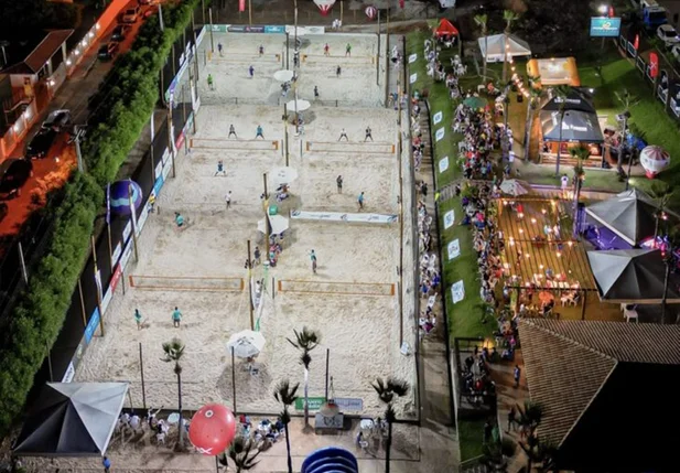 Circuito de Beach Tennis em Picos