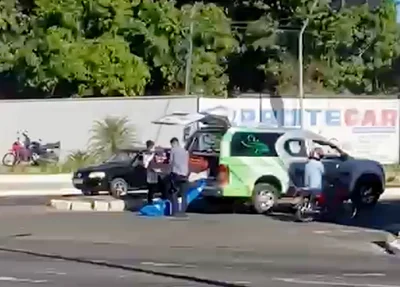 Corpo que caiu de carro funerário na zona sul de Teresina