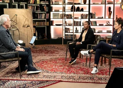Cristiane, junto a Formiga, durante programa Conversa com Bial