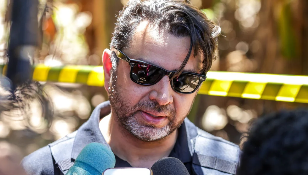 Delegado Danúbio Dias, do DHPP, em entrevista à imprensa