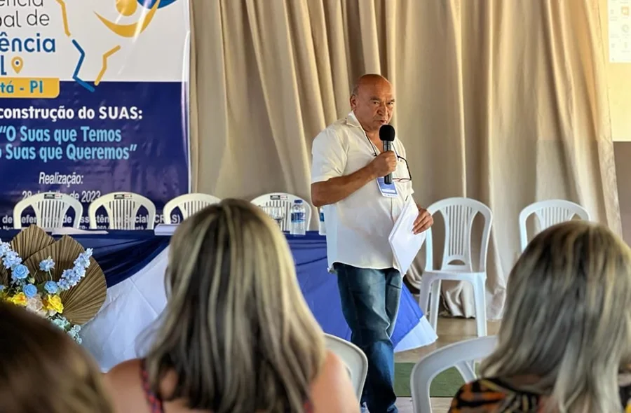 Diversos profissionais da área da assistência social estiveram presentes no evento