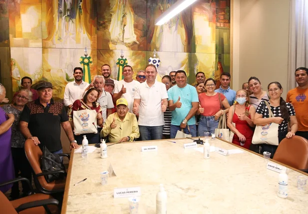 Dr. Pessoa recebe moradores do bairro Cristo Rei em mais uma edição do “Café com o Prefeito”