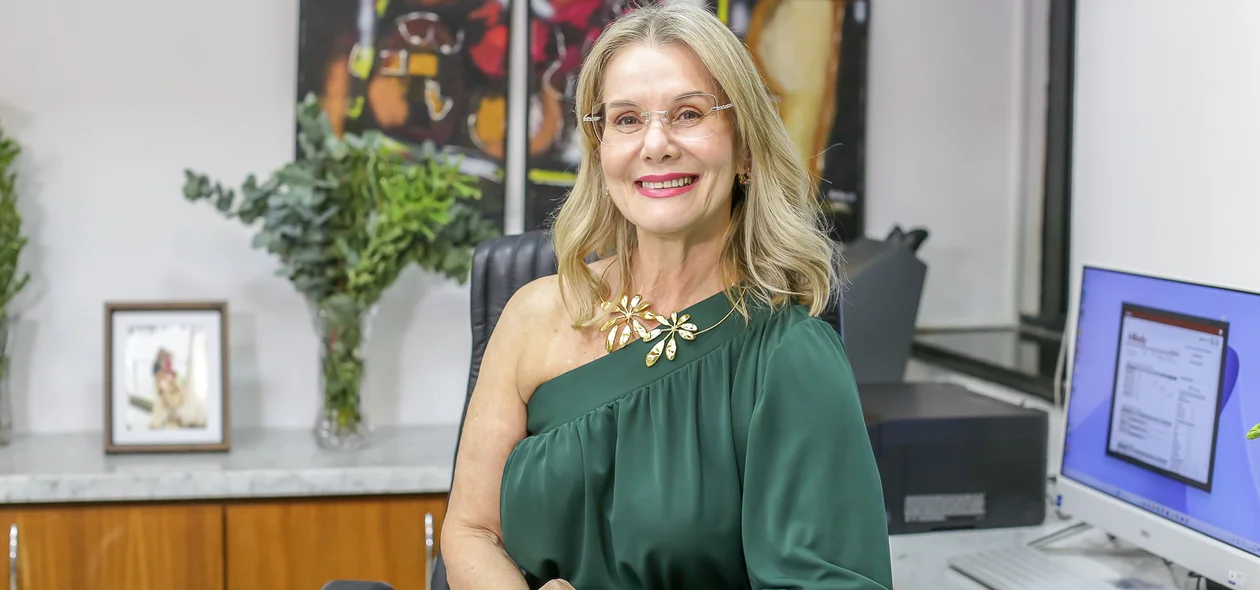 Dra. Ana Tecla