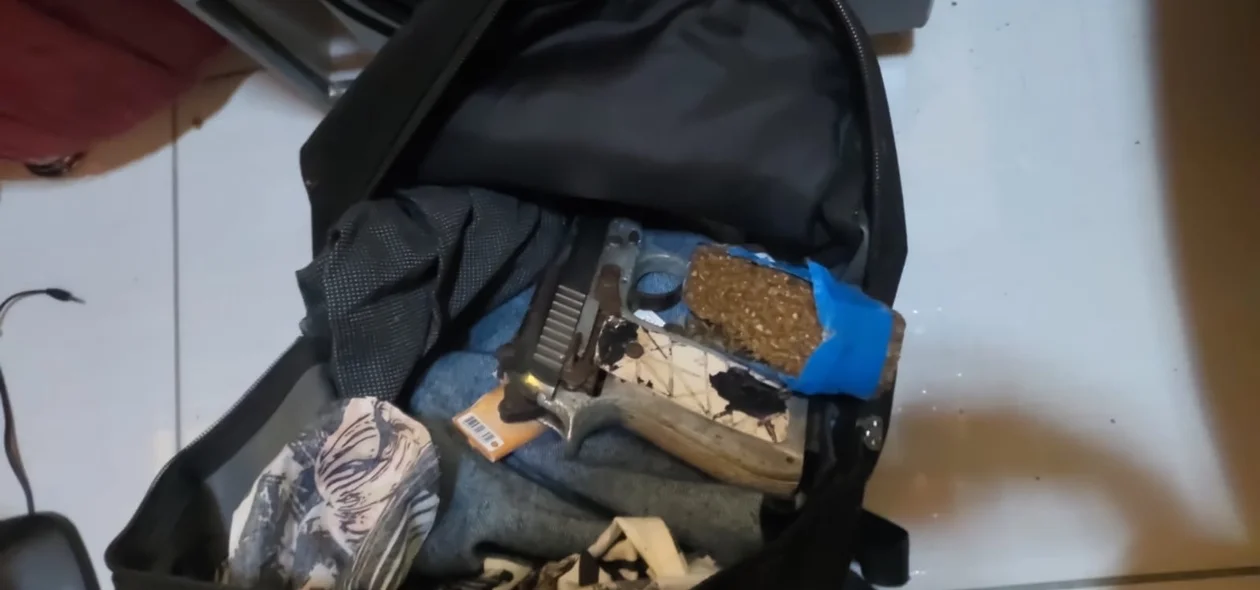 Drogas e dinheiros também foram achados