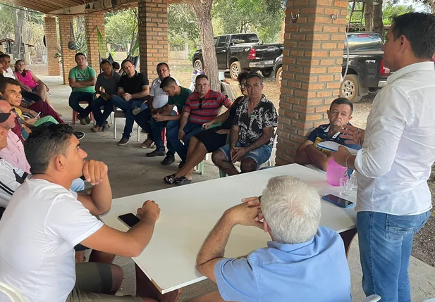 Encontro com lideranças em Jatobá do Piauí.
