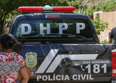 Equipe do DHPP no local do crime