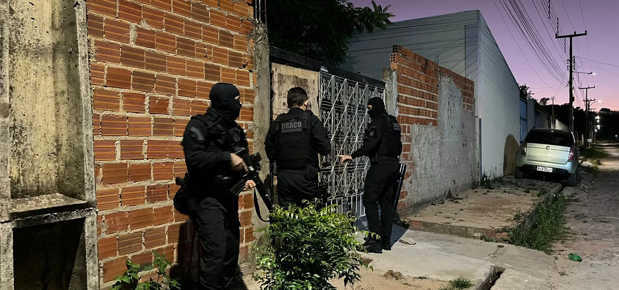 Equipes do DRACO durante operação em Teresina