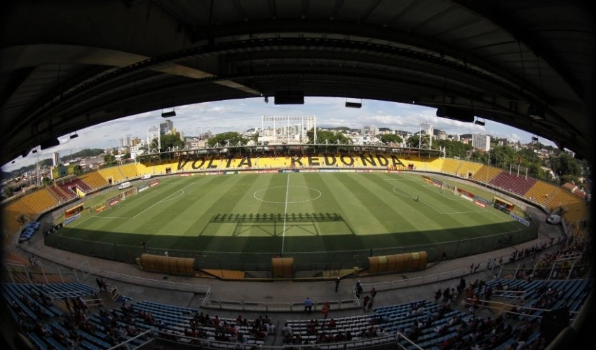 Estádio Raulino de Oliveira