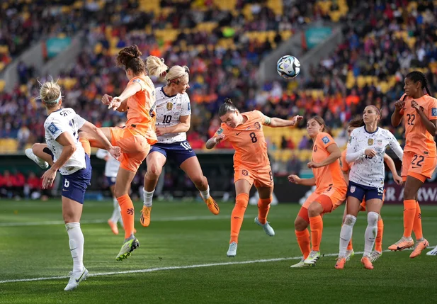 EUA e Holanda se enfrentaram na fase de grupos da Copa do Mundo