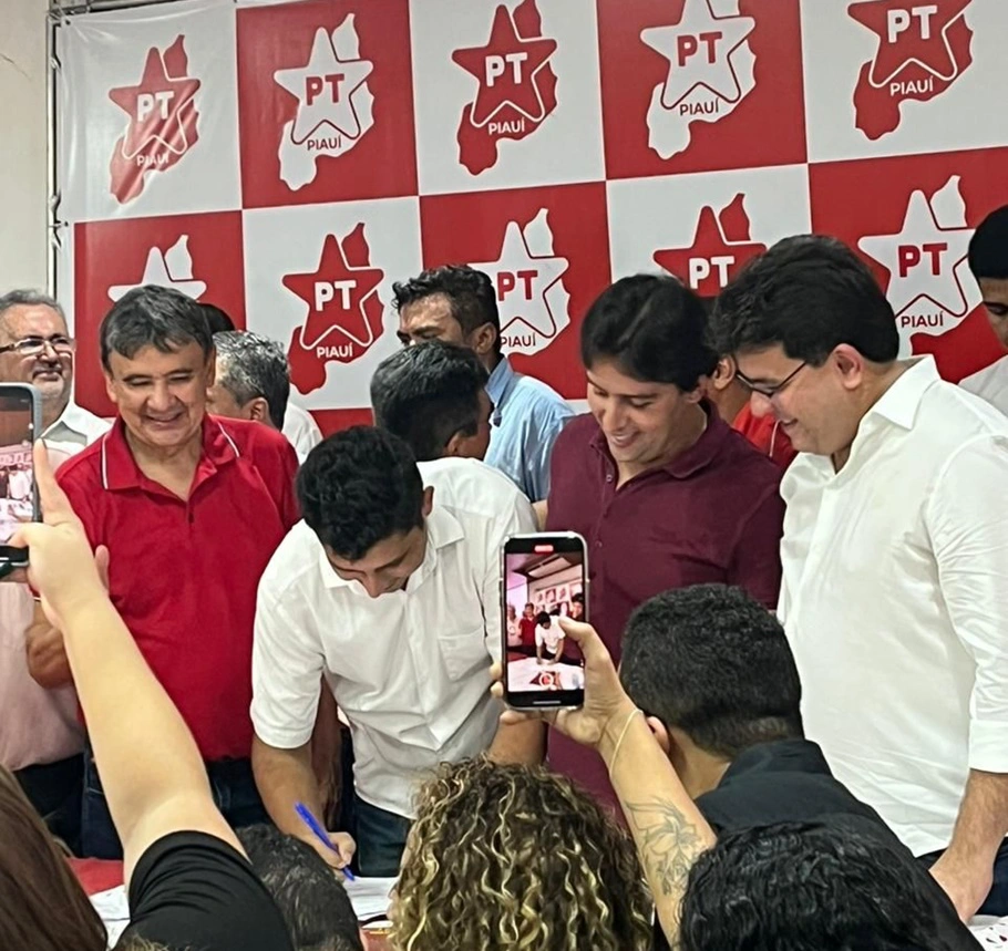 Everardo Araújo se filia ao Partido dos Trabalhadores