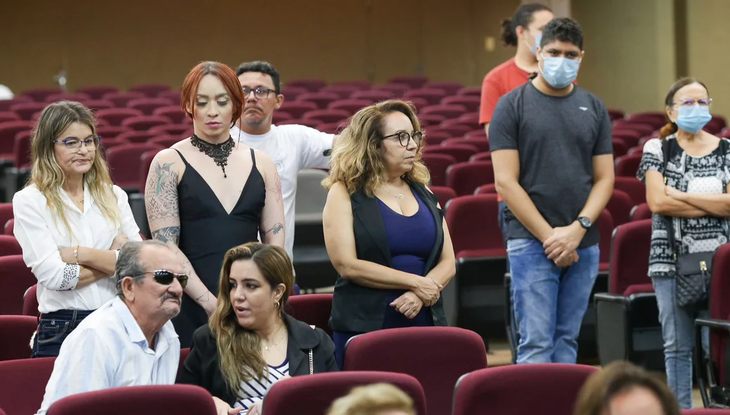 Familiares e amigos se reuniram na sede da OAB-PI