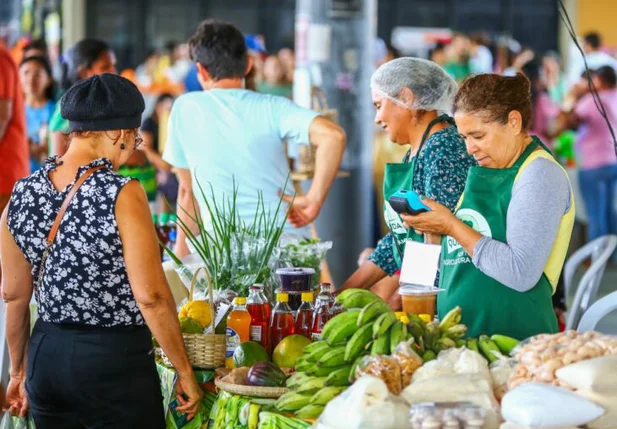 Feira Quitanda impulsiona vendas da produção de agricultores familiares de Teresina