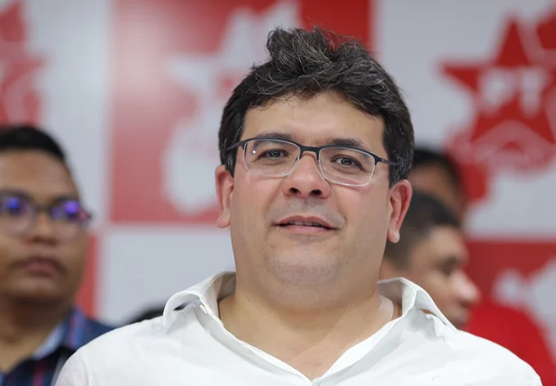 Governador Rafael Fonteles acompanhou filiações em Seminário do PT