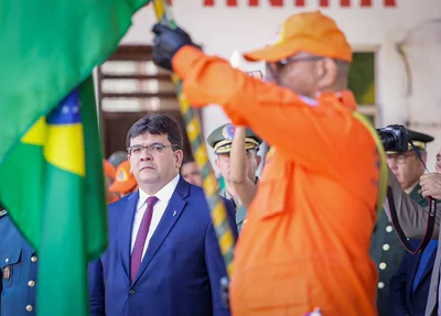 Hasteamento da bandeira do Brasil