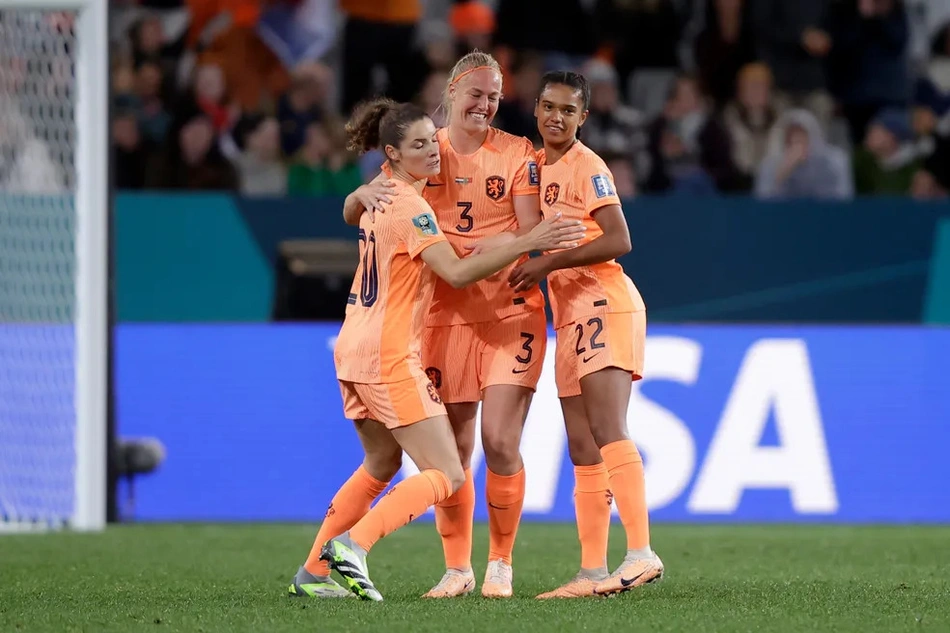 Holanda venceu Portugal