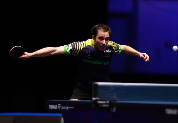 Hugo Calderano é eliminado nas semifinais do WTT para número 2 do mundo