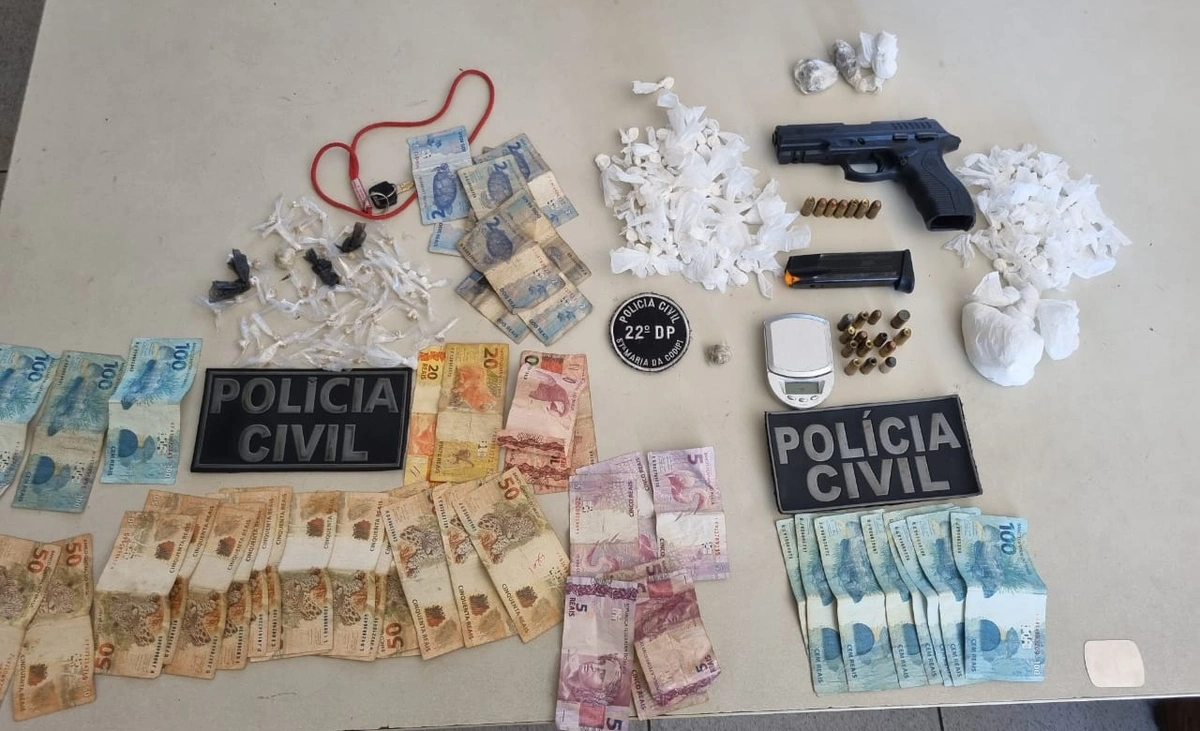 Ilícitos apreendidos com a dupla de irmãos acusados de tráfico de drogas