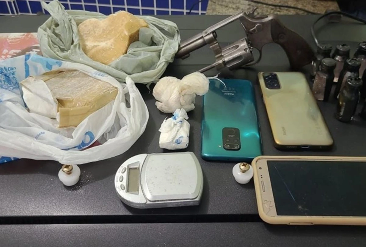 Ilícitos apreendidos em boca de fumo na comunidade Lagoa da Prata em Parnaíba