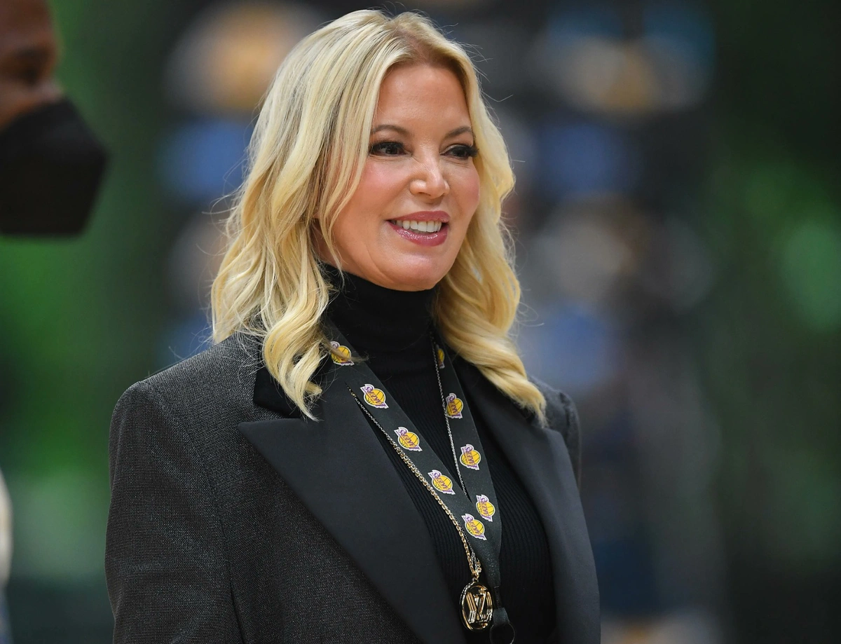 Jeanie Buss, proprietária do Lakers